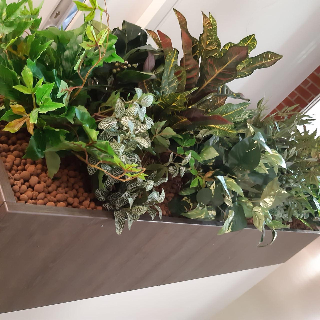 ZIJDE KUNSTPLANTEN BOMEN EN BLOEMEN