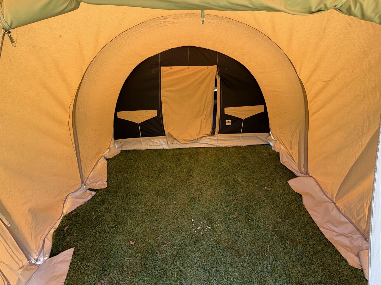 Karsten tent (3.80 x 3.80 m) in zeer goede staat