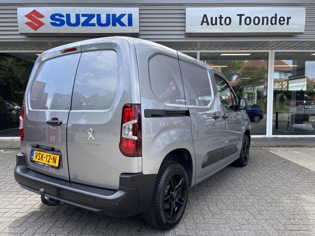 Peugeot Partner 1.5 bluehdi 100 s&s l1 / trekhaak / navigatie / parkeersens