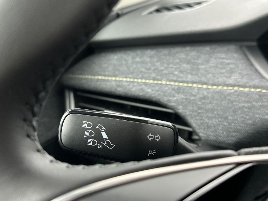 Skoda Elroq business edition tour elektromotor 150 kw / 204 pk