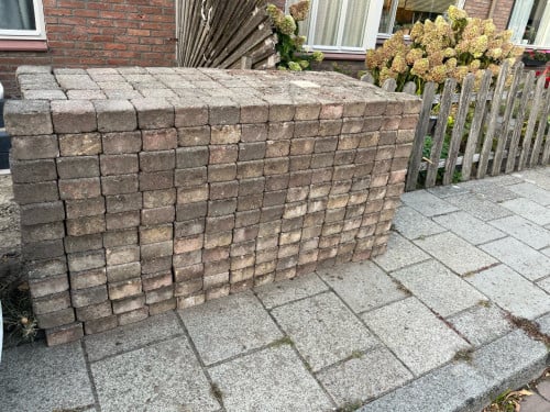 GRATIS klinkers / koppelstones 10x10 cm - 20m2
