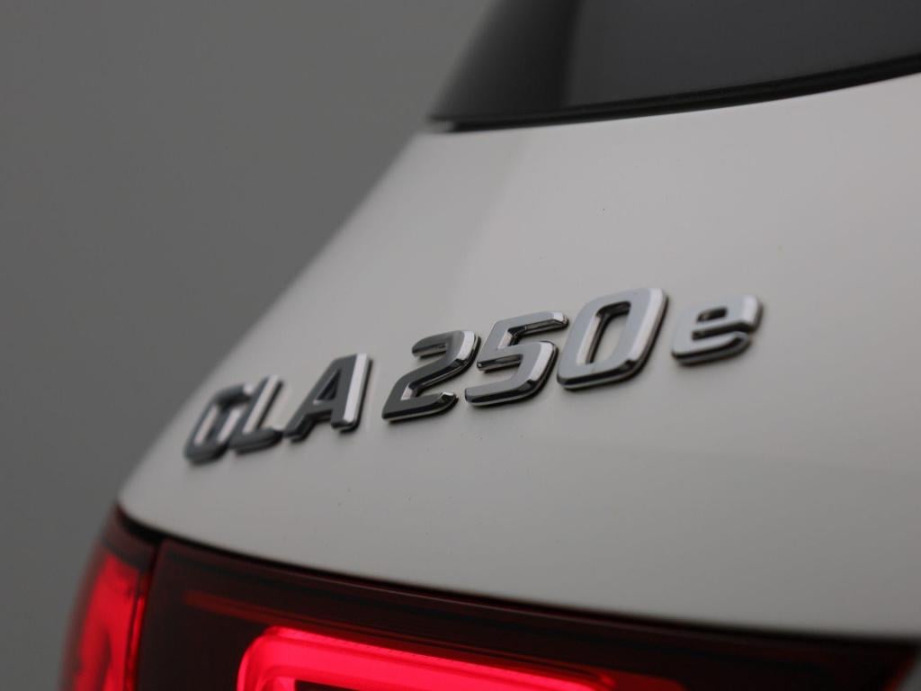 Mercedes-Benz Gla-klasse 250 e business solution amg limited | automaat | p