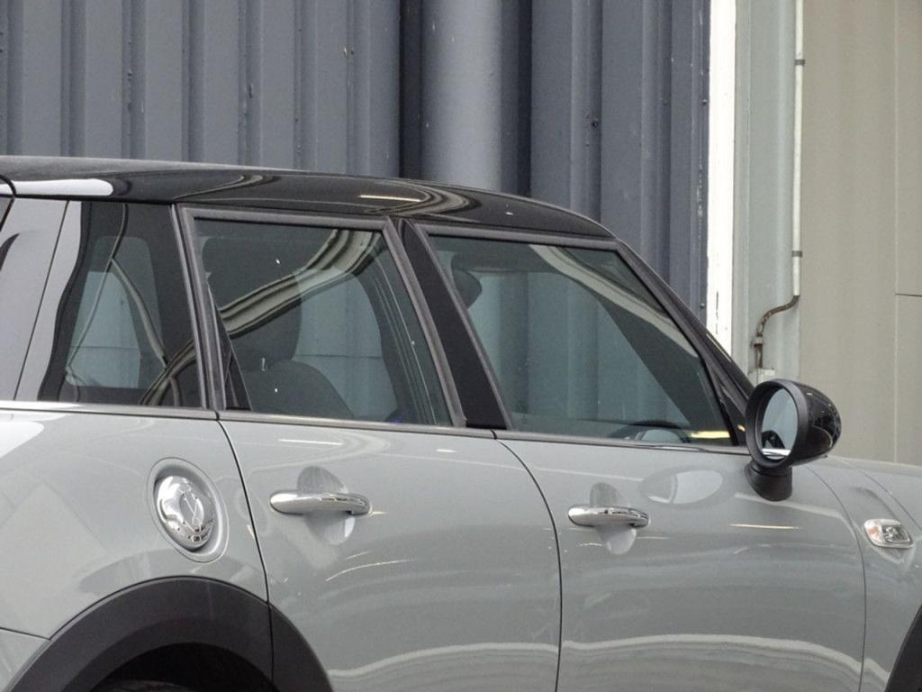 Mini Cooper mini 2.0 serious business 5-deurs | led | navi |18"