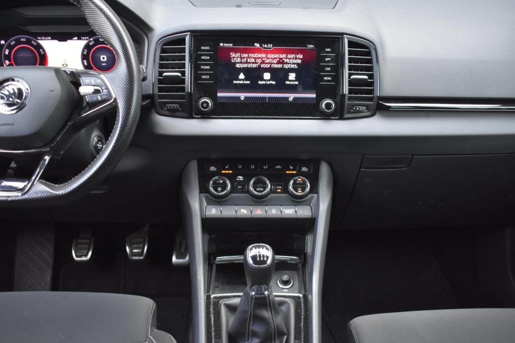Skoda Karoq 1.5 tsi act sportline | mj21 | trekhaak | camera | virtual | na