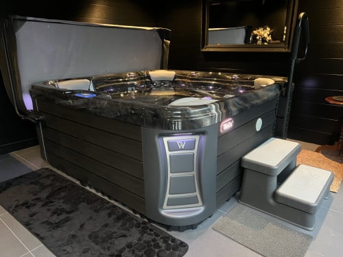 Prachtige spa massage jacuzzi 6 persoons