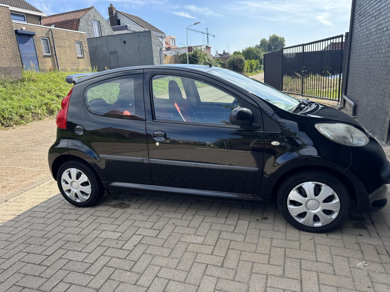 Peugeot 107 1.0 12V 5DR 2007 Zwart Airco Apk Nap