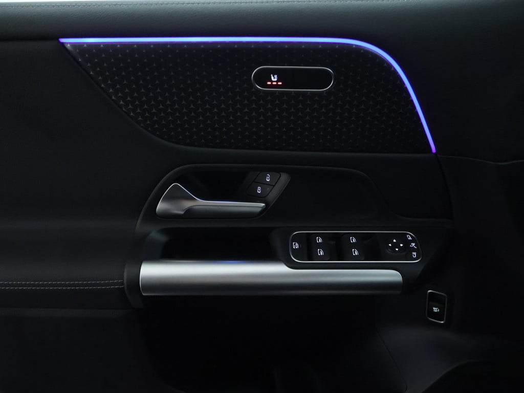 Mercedes-Benz B-Klasse 180 star edition luxury line trekhaak | dodehoek ass