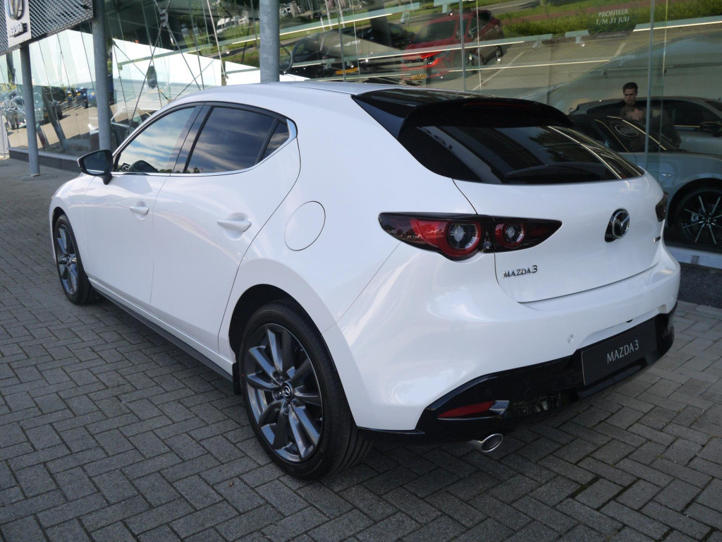 Mazda 3 2.0 e-skyactiv-g m hybrid 122 exclusive-line design pack
