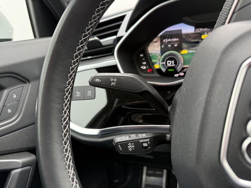 Audi Q3 45 tfsi e hybrid 245pk s edition | zwart optiek