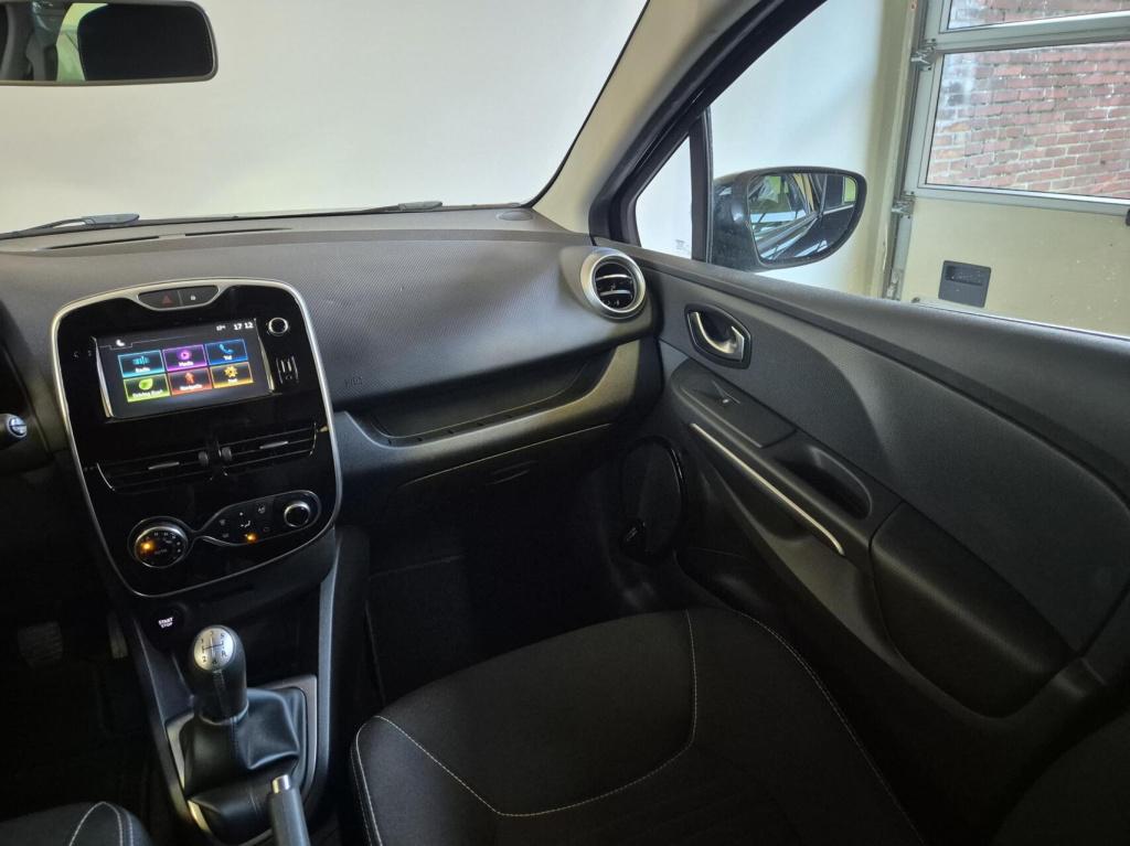 Renault Clio 0.9 tce limited / keyless / cruisecontrol / parkeersensoren