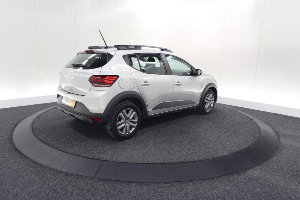 Dacia Sandero Stepway tce 90 expression | camera | dodehoekdetectie | navig
