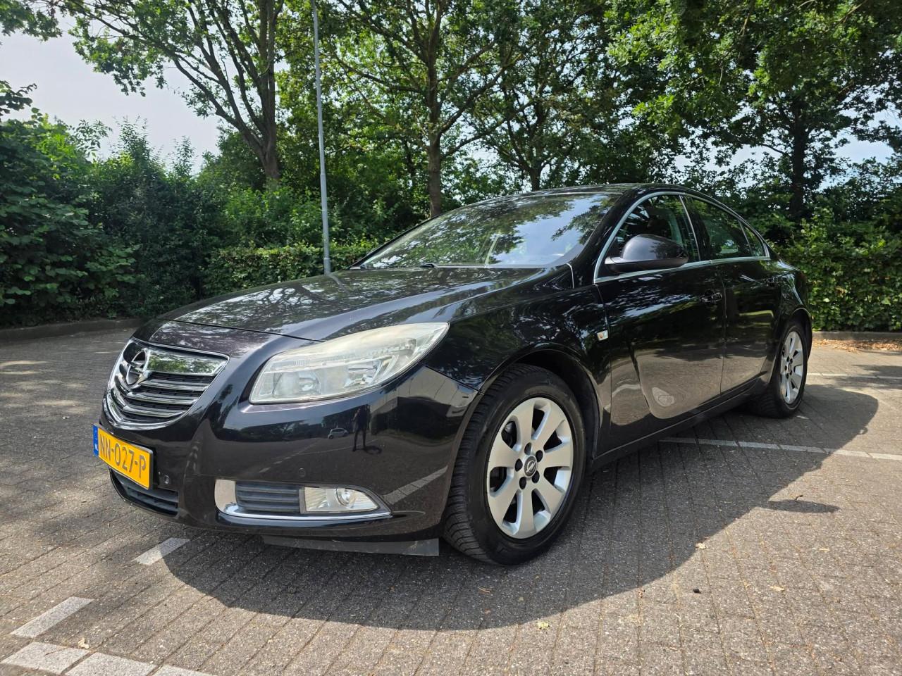 Koopje zeer nette Opel Insignia 1.8i Cosmo