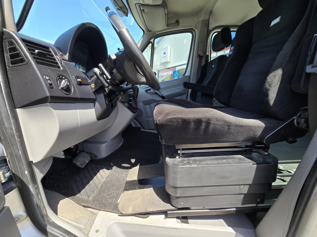 Mercedes-Benz Sprinter 210 2.2 cdi 325 hd, rolstoelbus, automaat