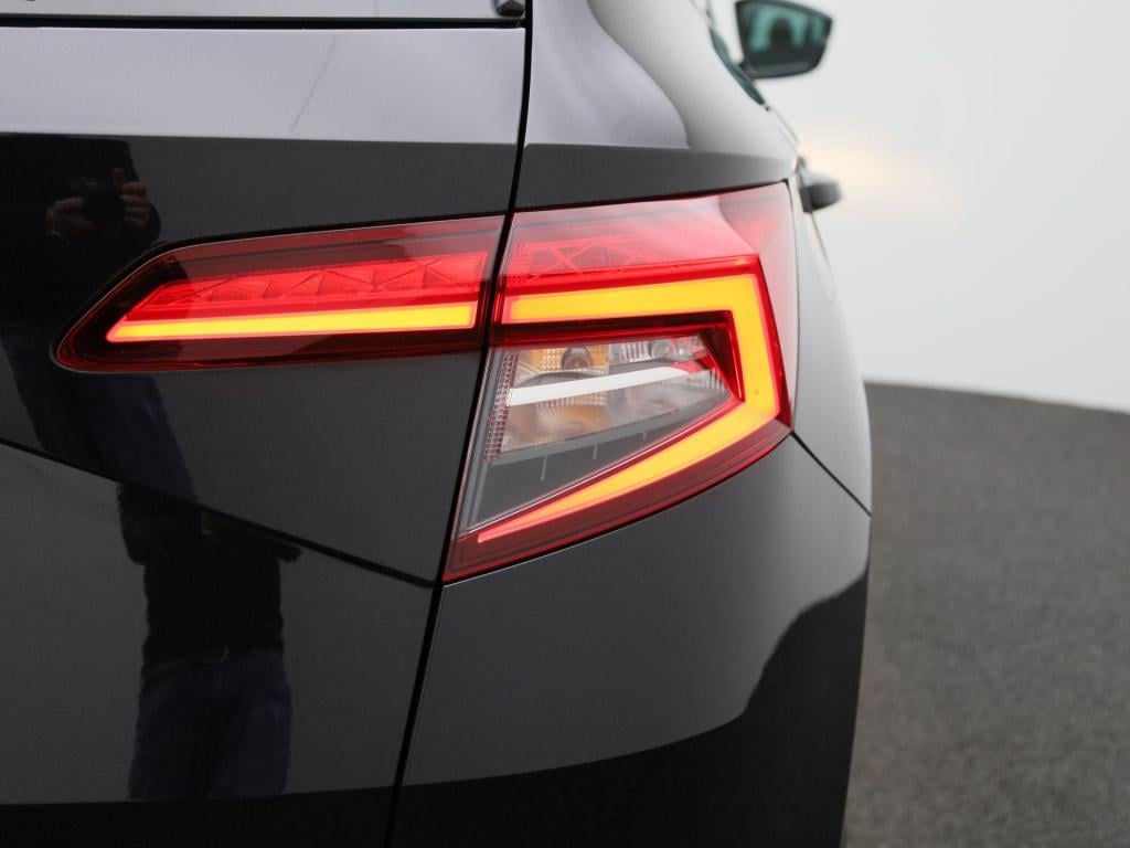 Skoda Karoq 1.5 tsi act business edition | automaat | apple carplay / andro