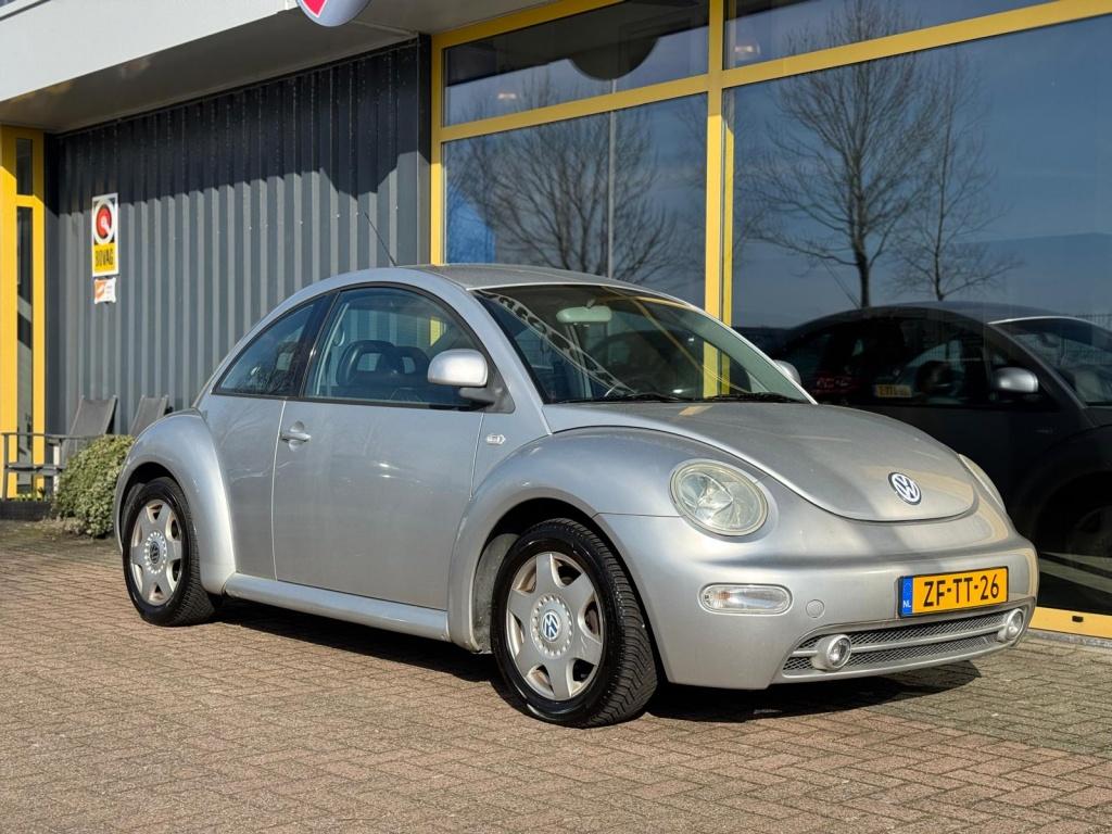 Volkswagen New Beetle 2.0 highline