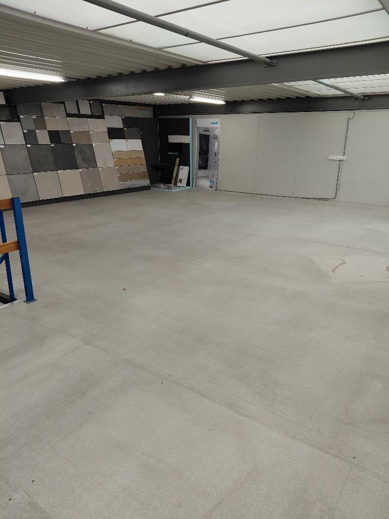 Magazijnstelling entresol 9x11 m1 te koop met vloer compleet
