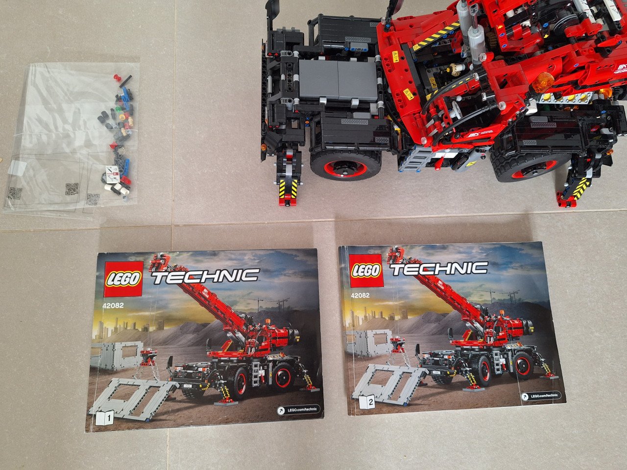 LEGO Technic 42082 – Rough Terrain Crane
