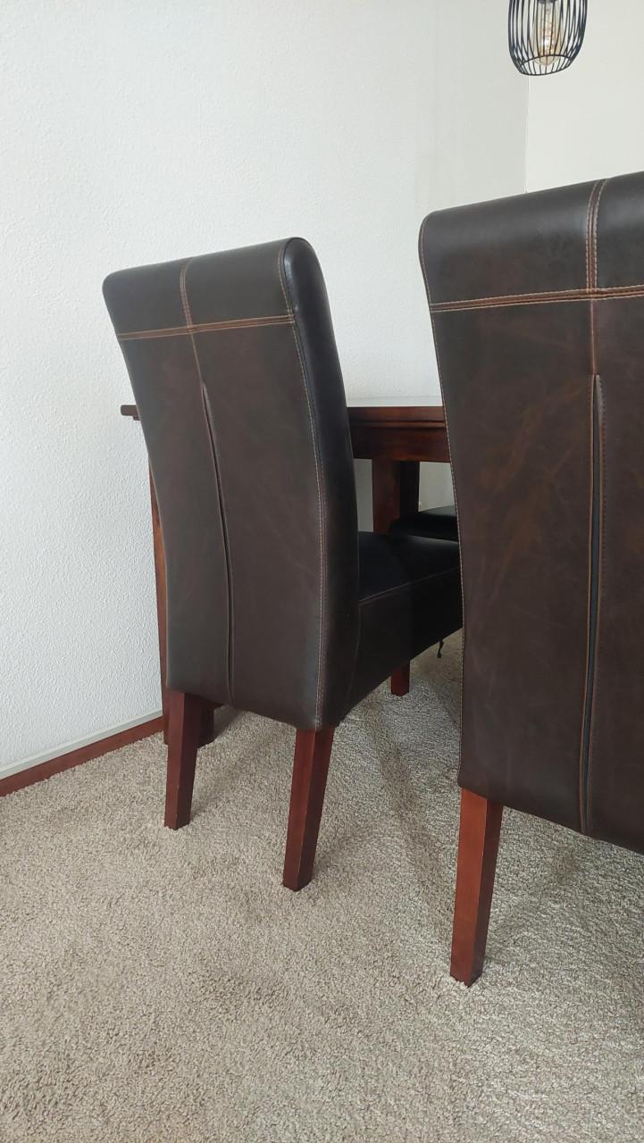 Donkerhouten Eettafel + 6  Eetkamerstoelen
