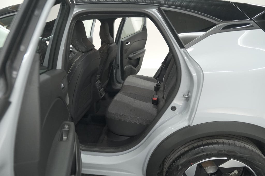 Renault Captur mild hybrid 160 edc techno | camera | navigatie | apple carp