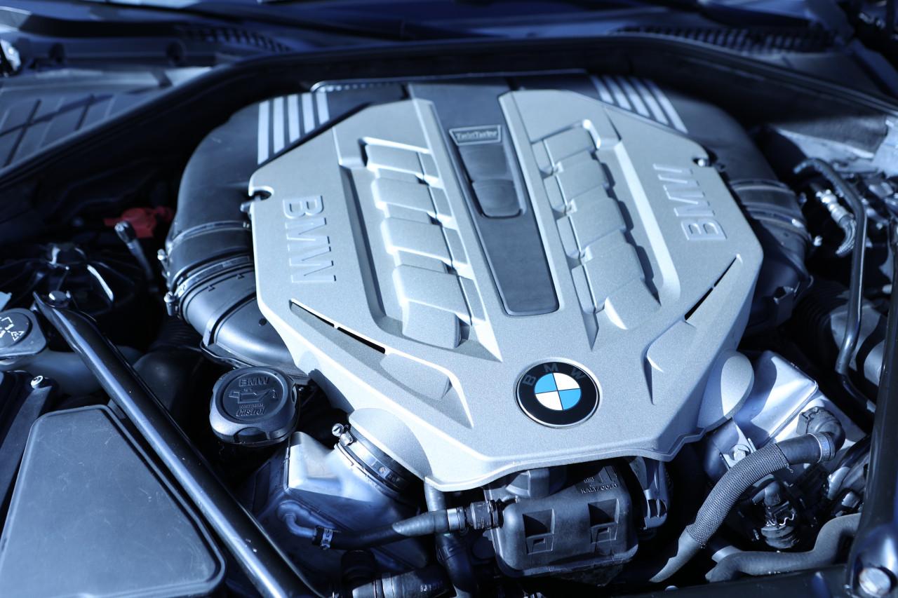 BMW F02 750Li High Executive full option zwart interieur