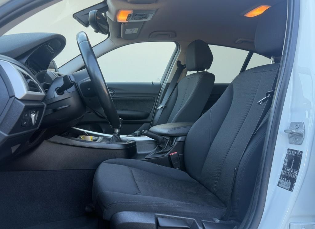 BMW 1 Serie 118i essential