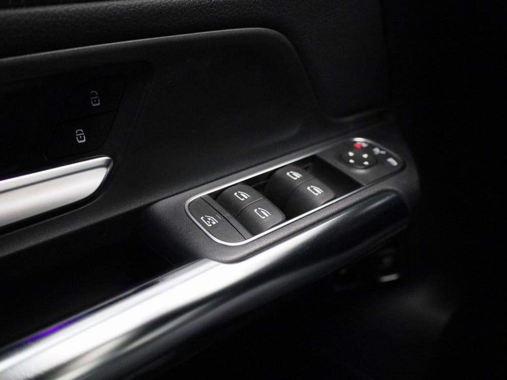 Mercedes-Benz B-Klasse 250 e business solution luxury limited | automaat | 