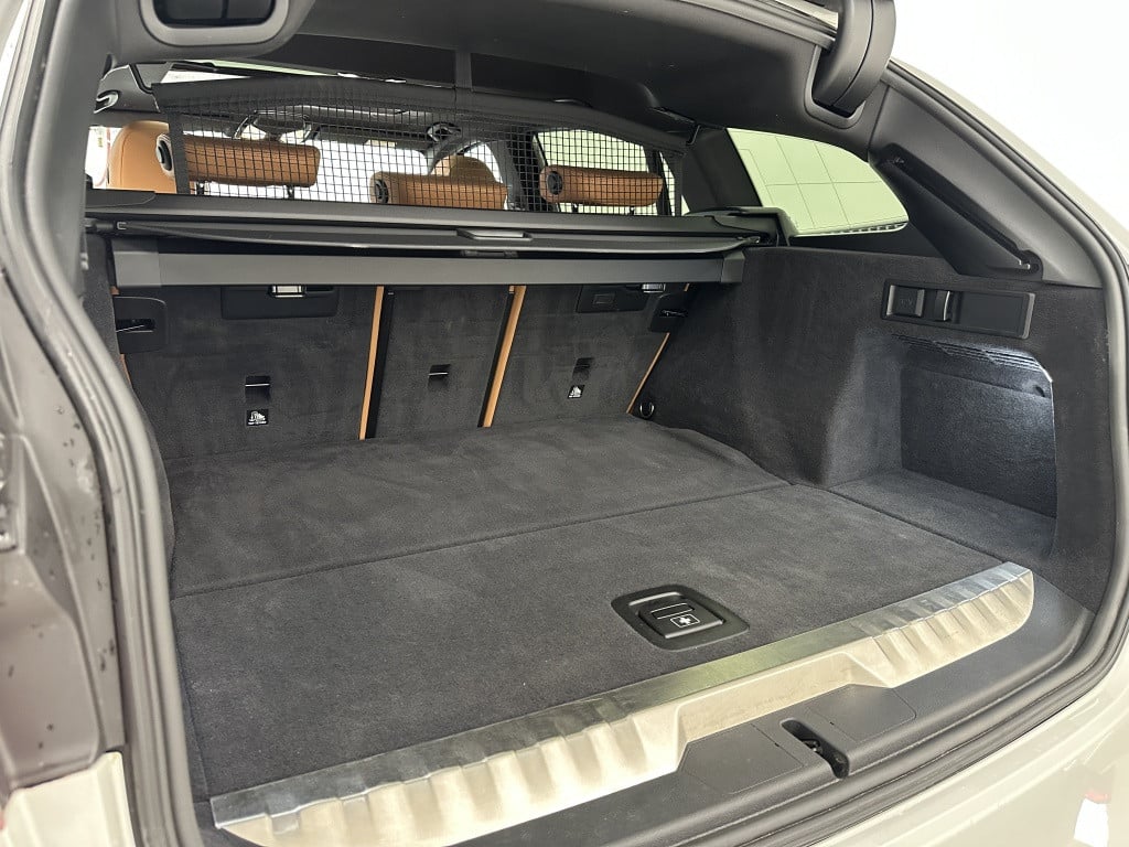 BMW 3-serie touring 330e xdrive m-sport | panoramadak | cognac | head-up-di