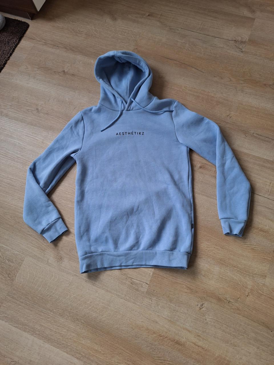 Hoodies nwstaat maat S 2 stuks