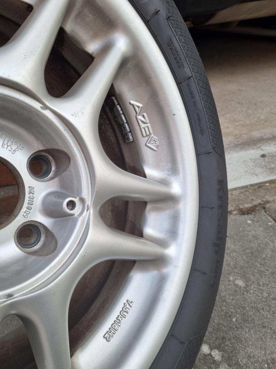 Winterbanden + AZEV Velgen 205/55R16 o.a. voor MB W204