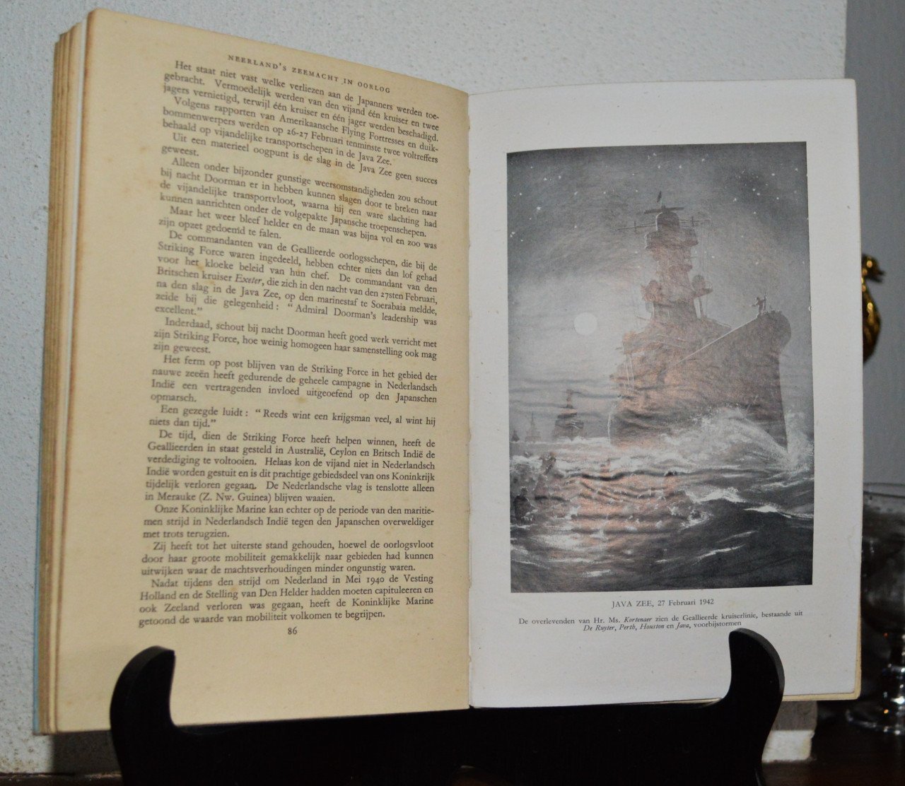 Boek Neerland's zeemacht in oorlog, 1944