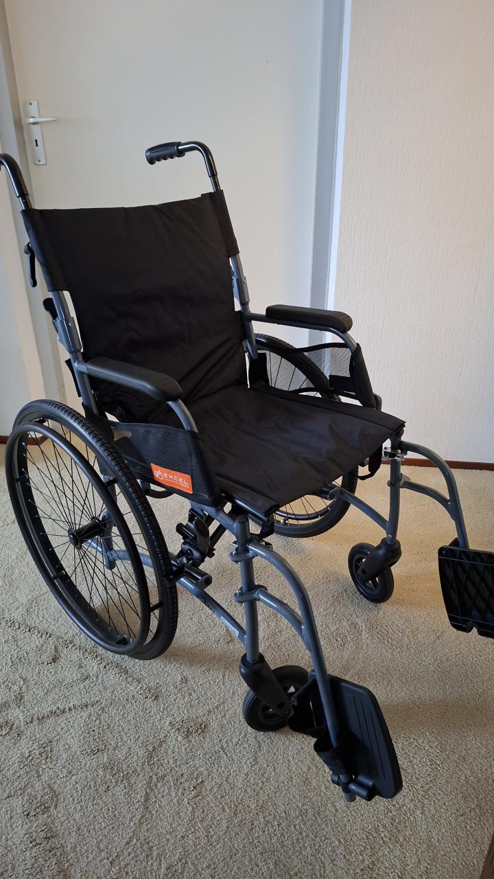 Rolstoel Excel Curve 24 " Nieuw !