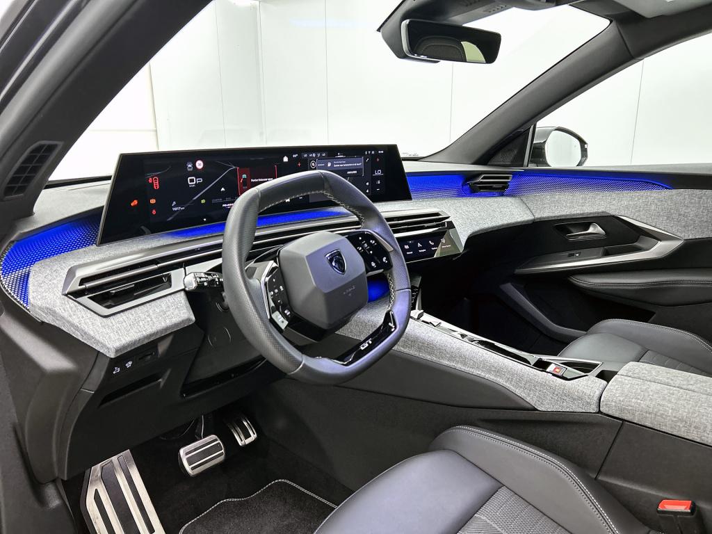 Peugeot 3008 1.2 hybrid 145 gt | rijklaar |