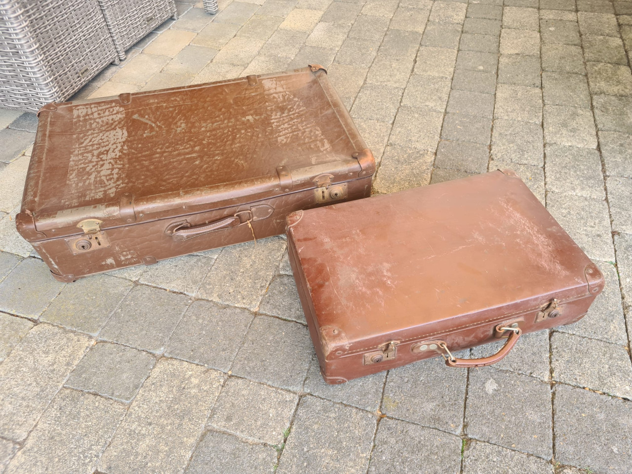 Twee oude lederen koffers