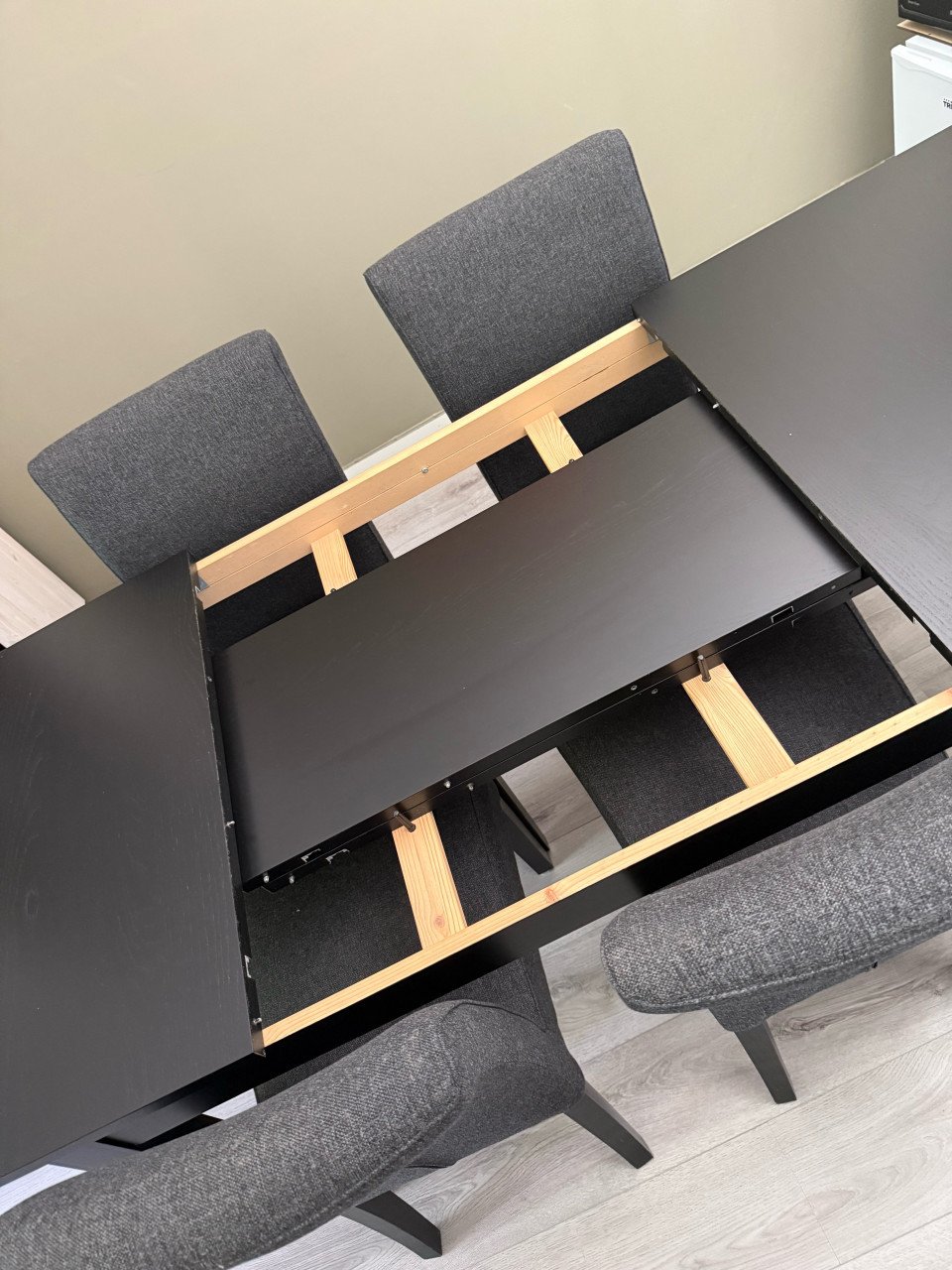 Tafel met stoelen
