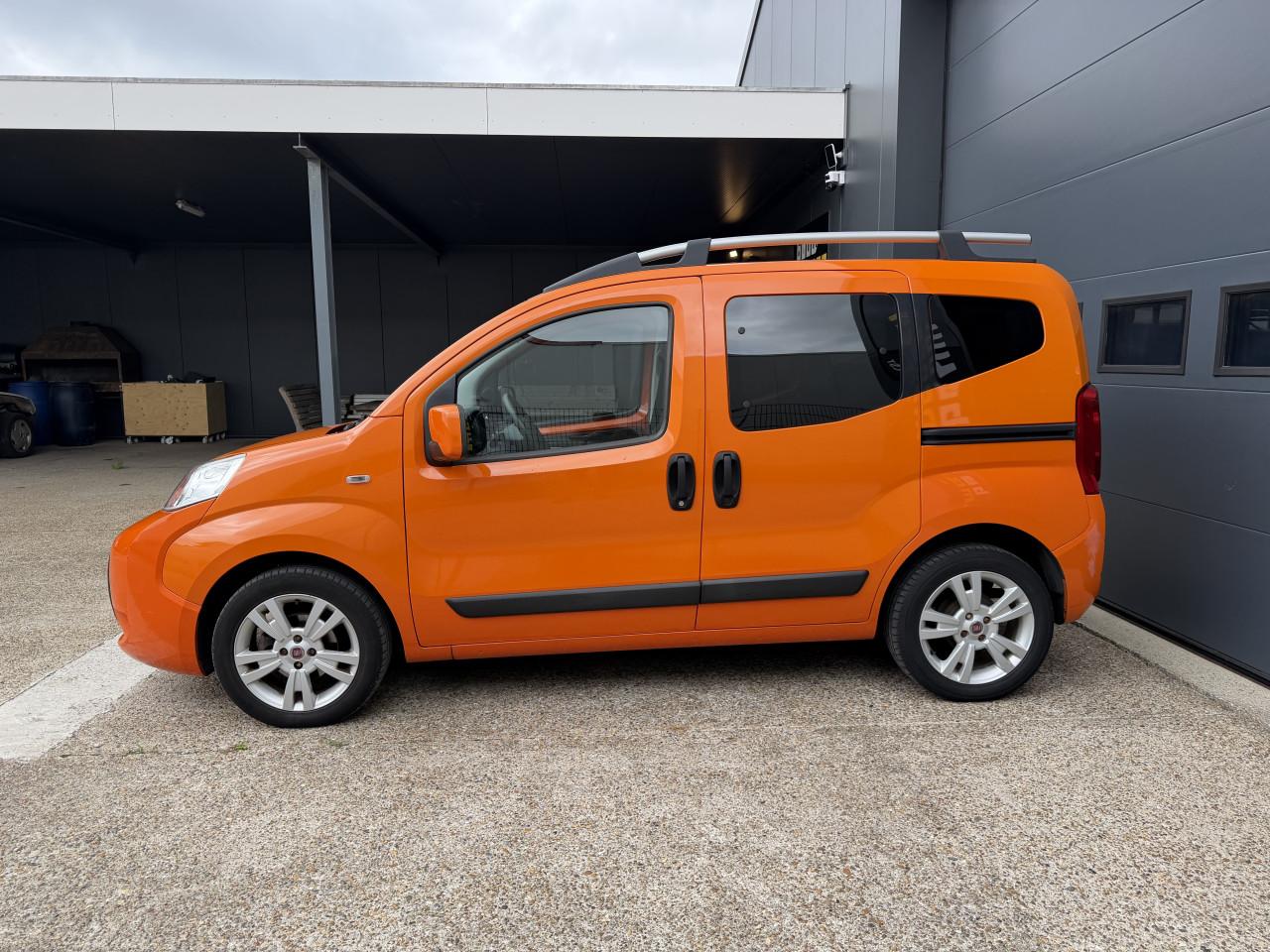 Fiat Qubo 1.4 Dynamic 54KW 5DRS 2009 Oranje Airco Apk Nap