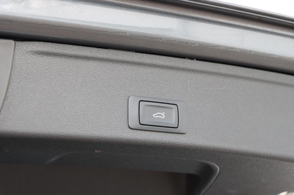 Audi A4 avant 2.0 tdi design pro line plus s-tronic 190pk