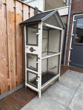 Volière/vogelkooi met plexiglas