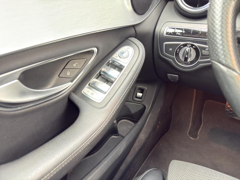Mercedes-Benz C-Klasse 180 prestige | navi | comfort stoel & verw | schuif/