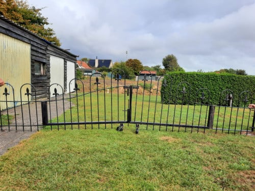Grote sierlijke ijzeren tuinpoort 2 delen