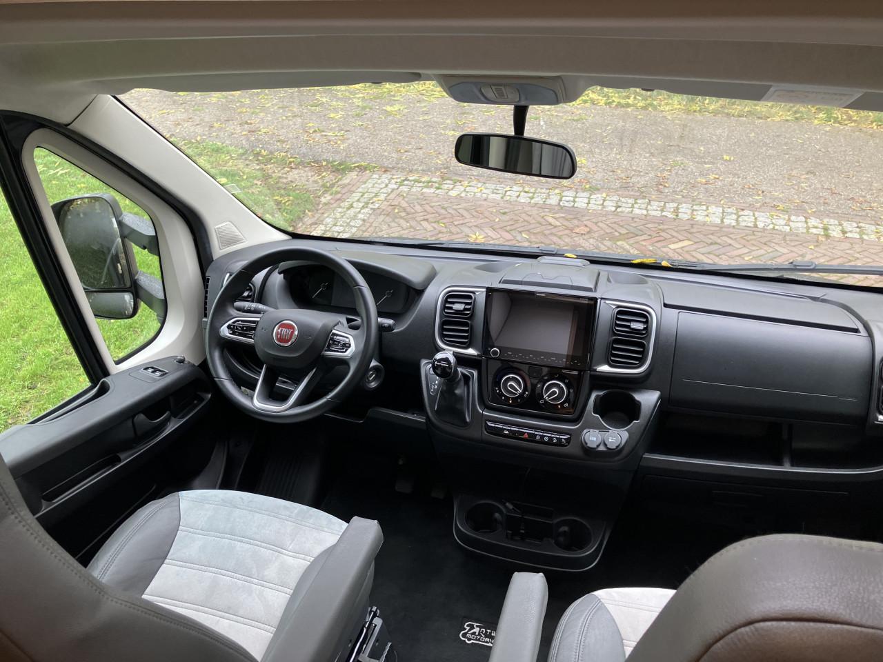 Te koop / huren; prachtige 4 pers. automaat camper 160 pk !!!