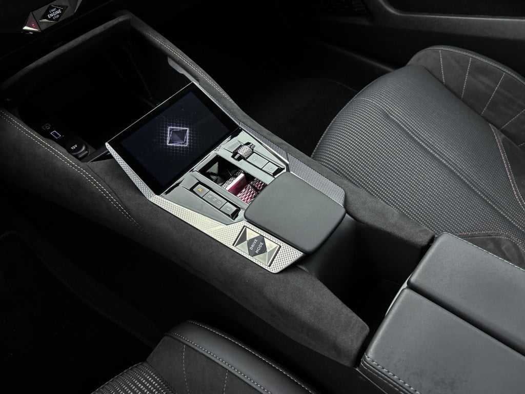 Ds Ds 4 225 pk e-tense performance line | rijklaar | head up display | stoe