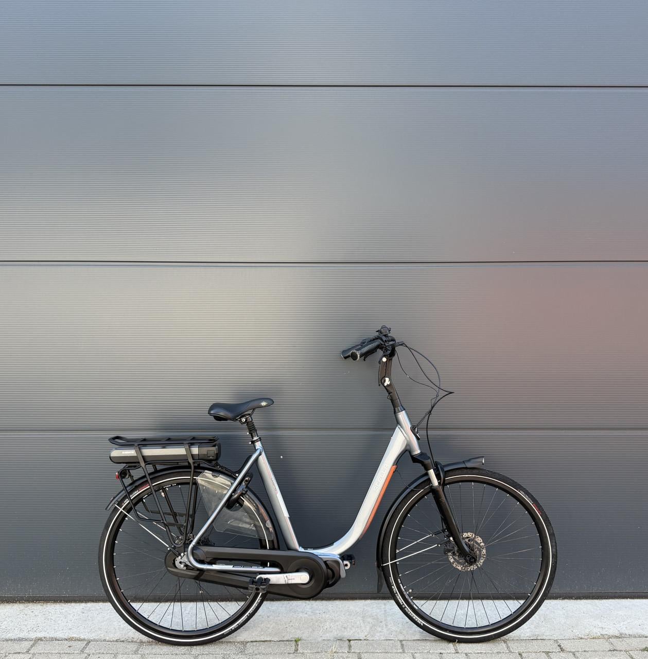 Stella Livorno middenmoter elektrische fiets 500WH