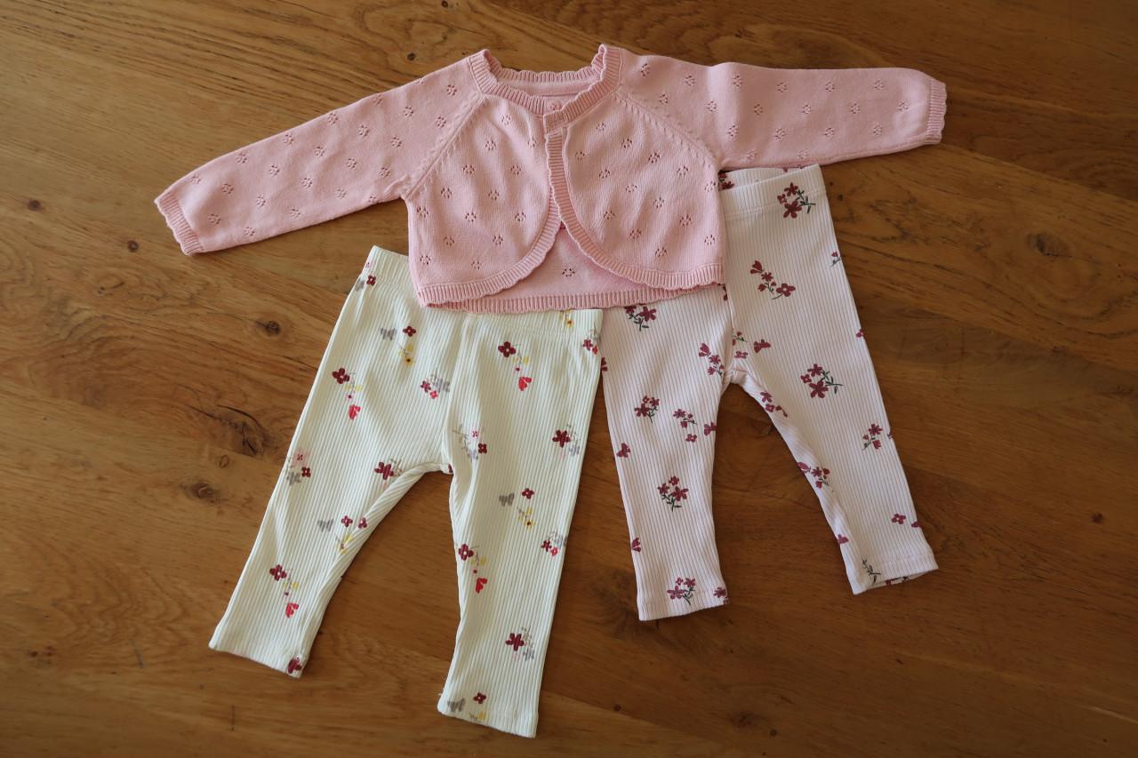 Verschillende setjes baby kleding in maatje 50 - 56. Fris / schoon en zgan