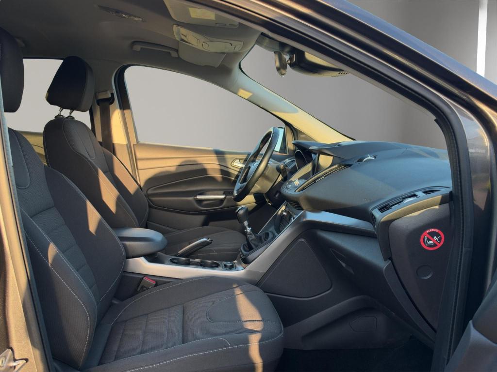 Ford Kuga 1.5 titanium plus clima stoelverwarming trekhaak