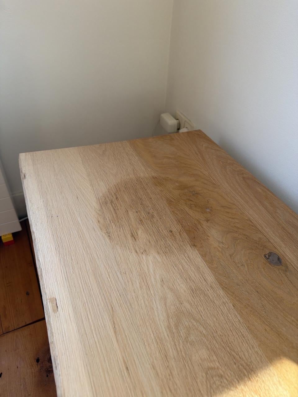 Ikea Besta TV meubel met eikenhouten plank (300x44cm)