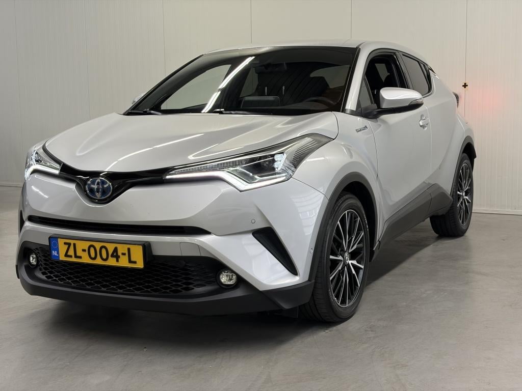 Toyota C-hr 1.8 hybrid executive| camera| jbl| adap.cruise| stoel+ stuur.ve