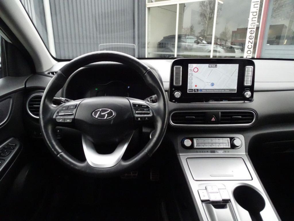 Hyundai Kona ev premium 64 kwh led | stoelkoeling | hud | pdc
