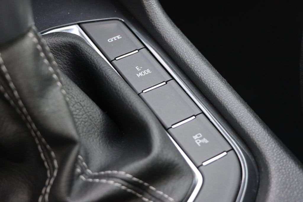 Volkswagen Tiguan 1.4 tsi ehybrid r-line business black style 245pk