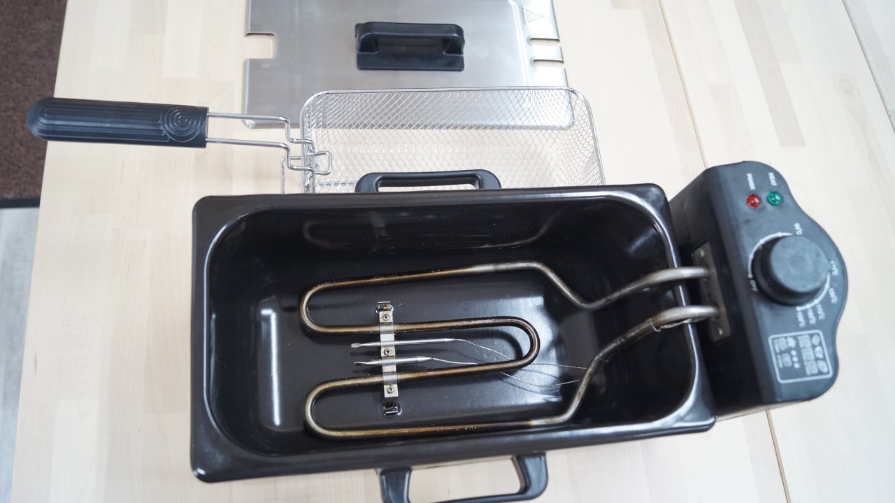 Home essentials (Tristar) friteuse 2000W 3 liter