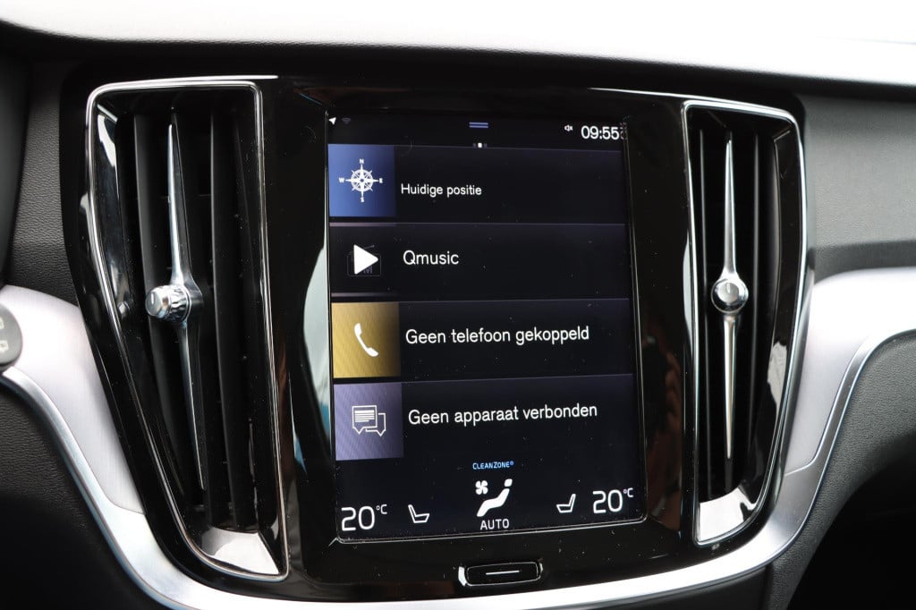 Volvo V60 2.0 t5 momentum 250pk